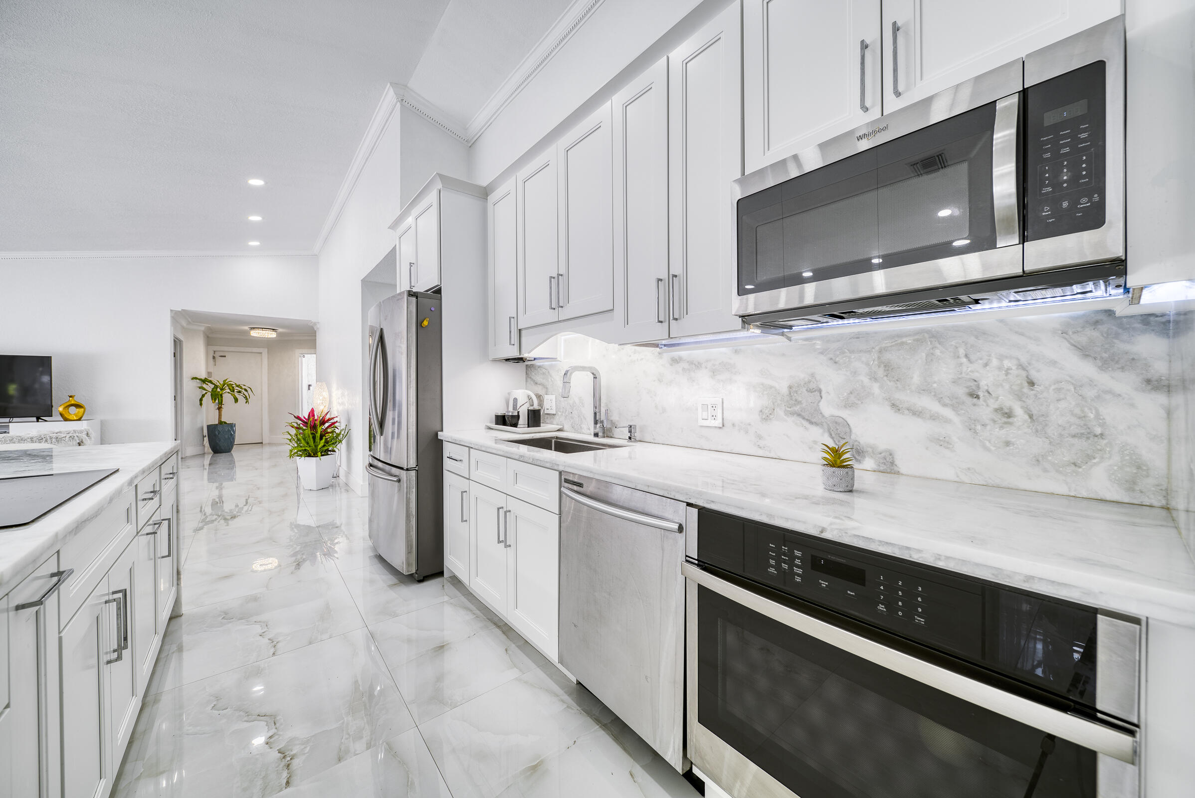6143 La Vida Terrace Boca Raton, FL 33433 - Photo 10 of 35 _JAP2749