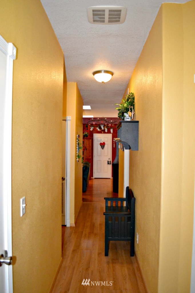 3594 North Wilson Road Oak Harbor, WA 98277 - Photo 13 of 15 Gallery Image 13