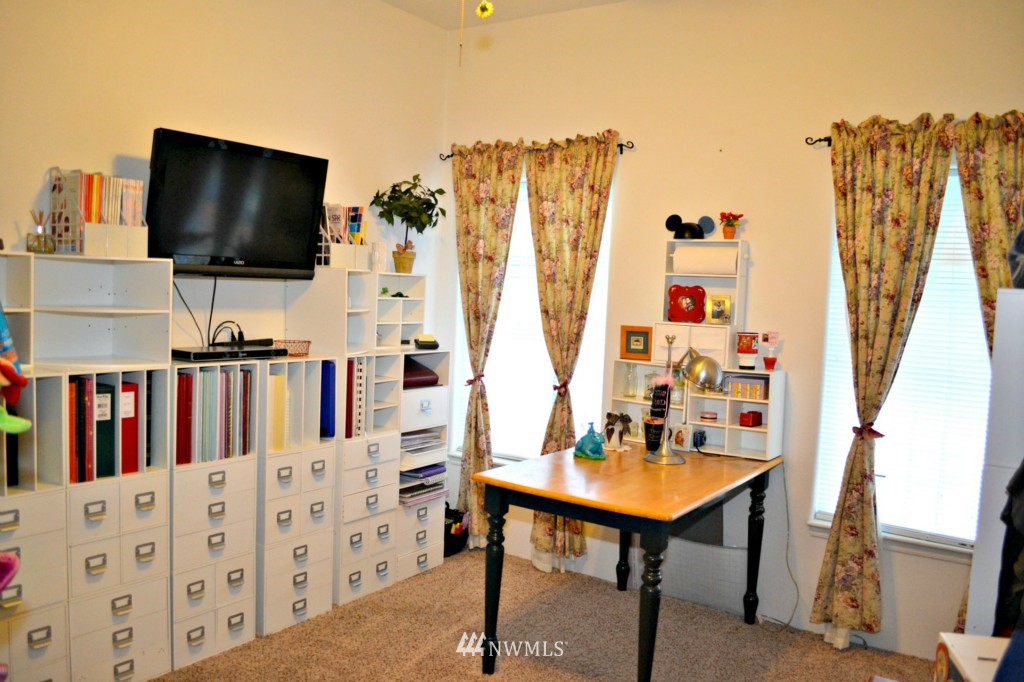 3594 North Wilson Road Oak Harbor, WA 98277 - Photo 9 of 15 Gallery Image 9