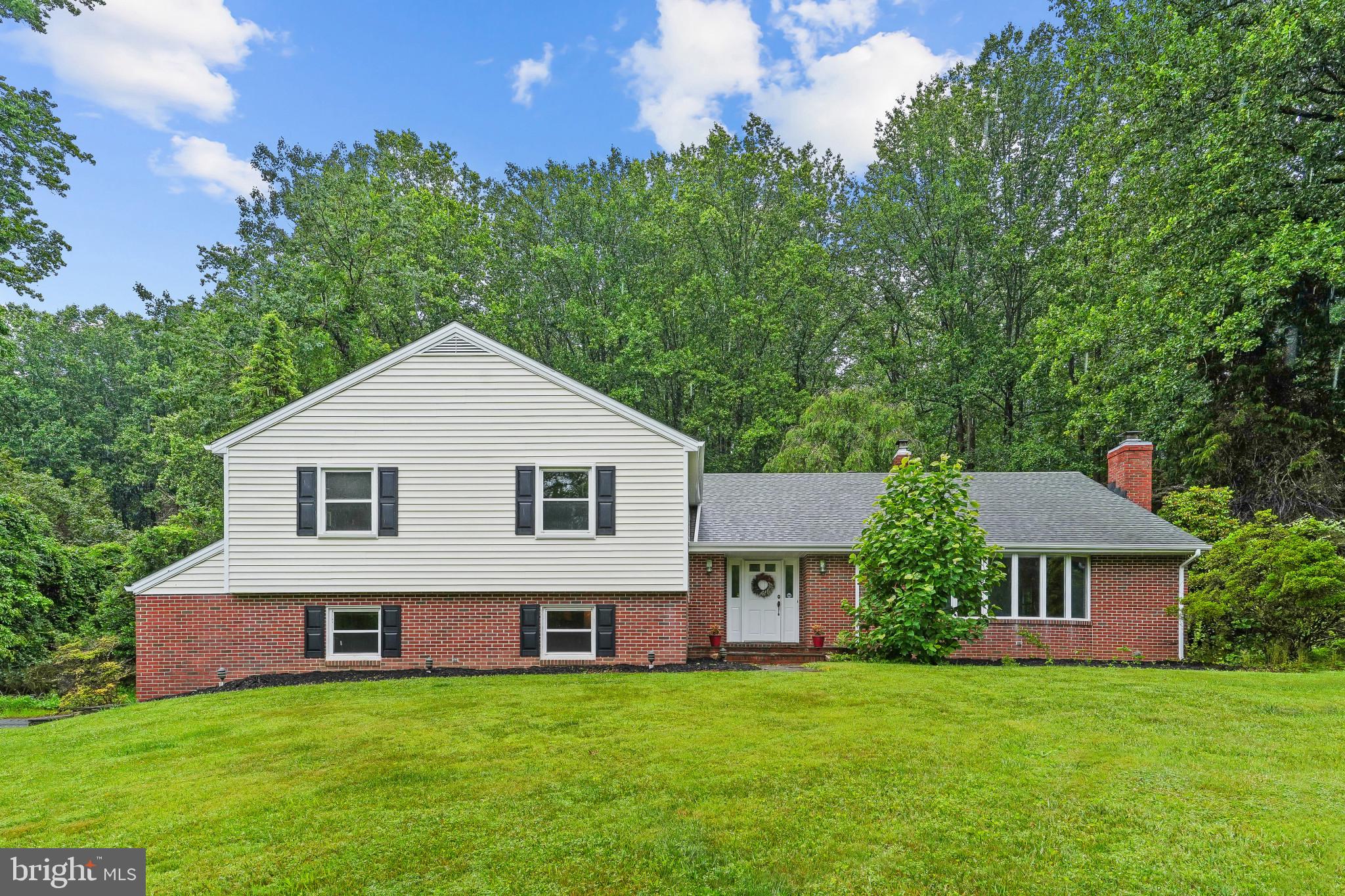 11122 Old Carriage Road Glen Arm, MD 21057 - Photo 2 of 56