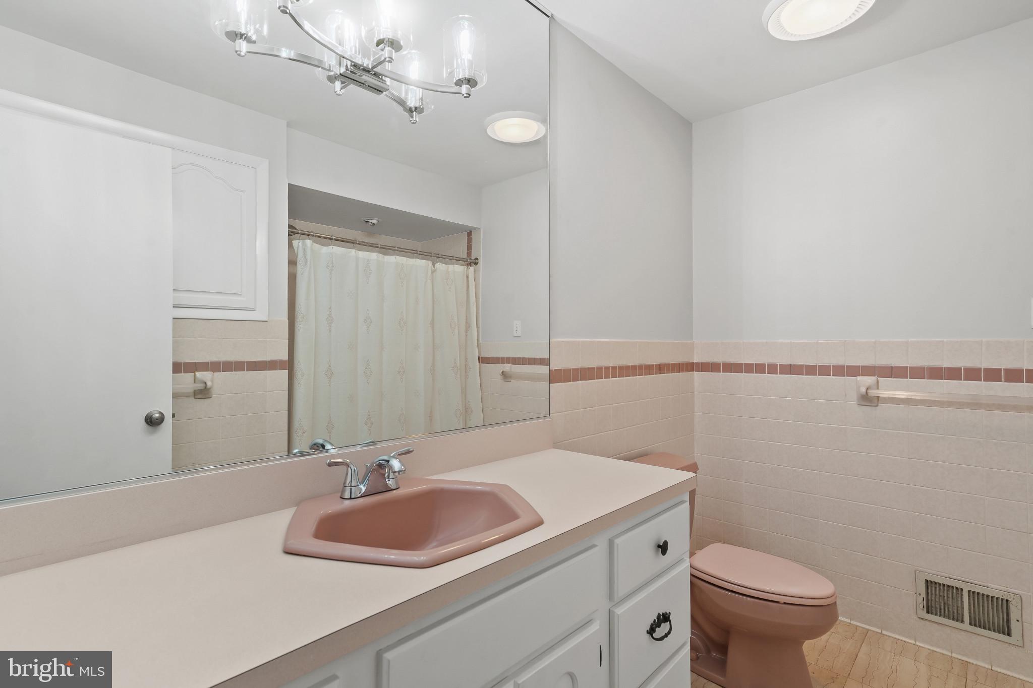 11122 Old Carriage Road Glen Arm, MD 21057 - Photo 38 of 56 BR Level Hall Bath