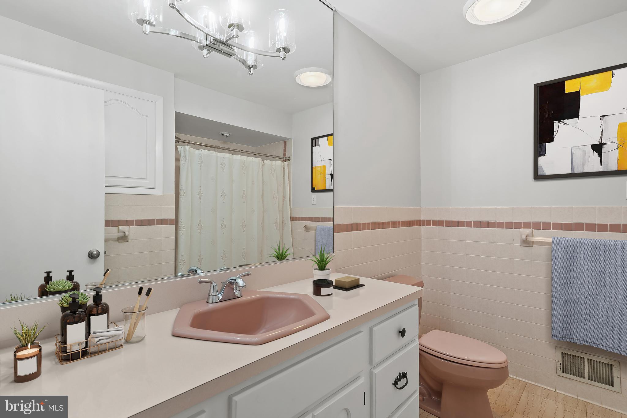 11122 Old Carriage Road Glen Arm, MD 21057 - Photo 39 of 56 Guest Bath Virtually
