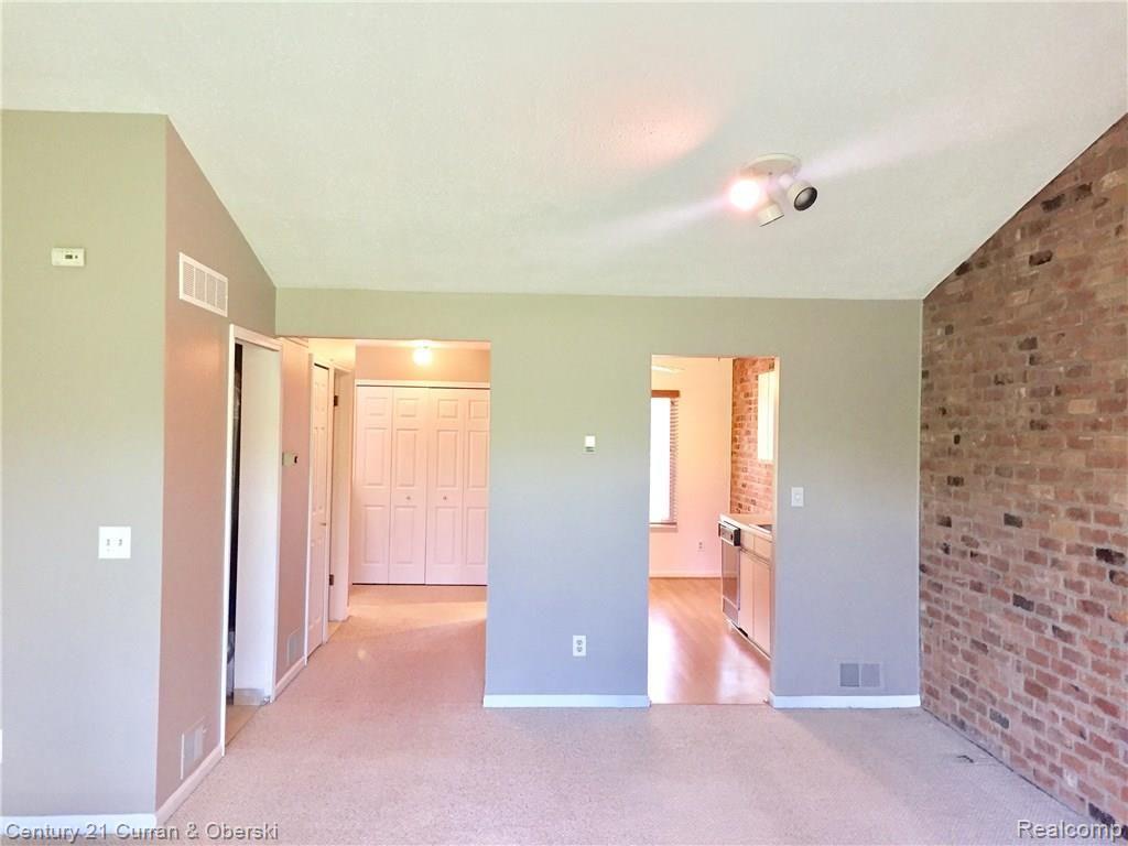 706 North Brady Road Dearborn, MI 48124 - Photo 3 of 20