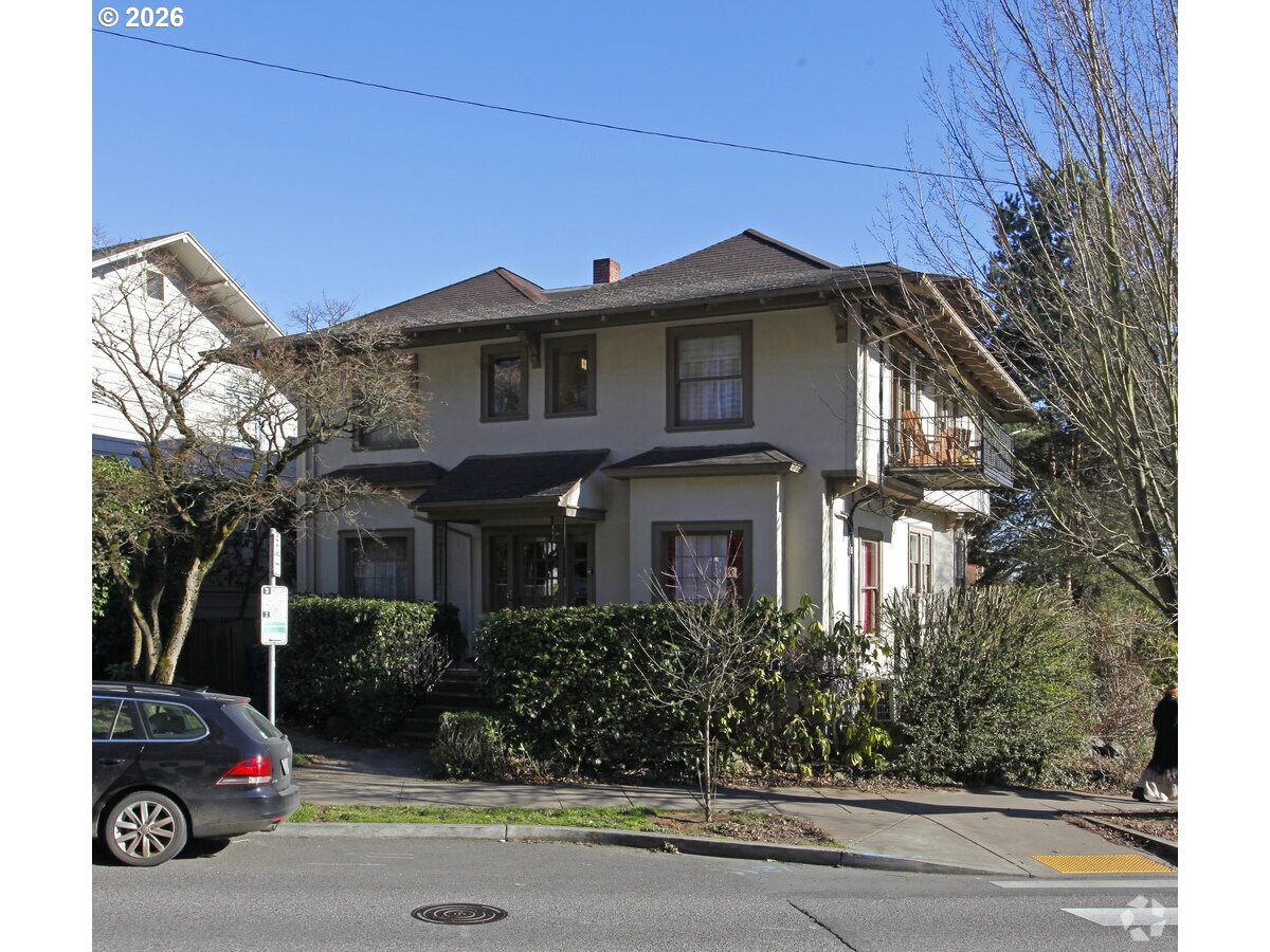 2356 Northwest Westover Road Portland, OR 97210 - Photo 1 of 20