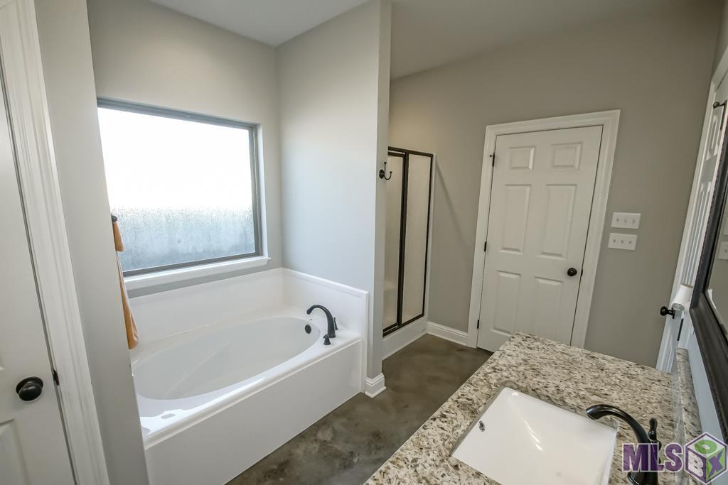 34940 Clinton Allen Road Denham Springs, LA 70706 - Photo 12 of 24