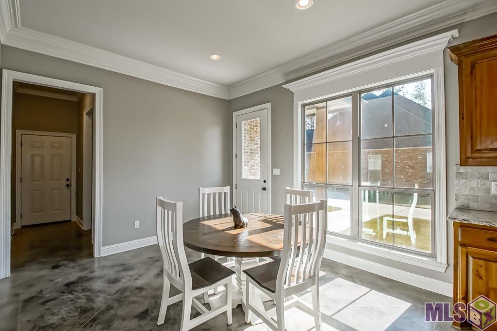 34940 Clinton Allen Road Denham Springs, LA 70706 - Photo 4 of 24