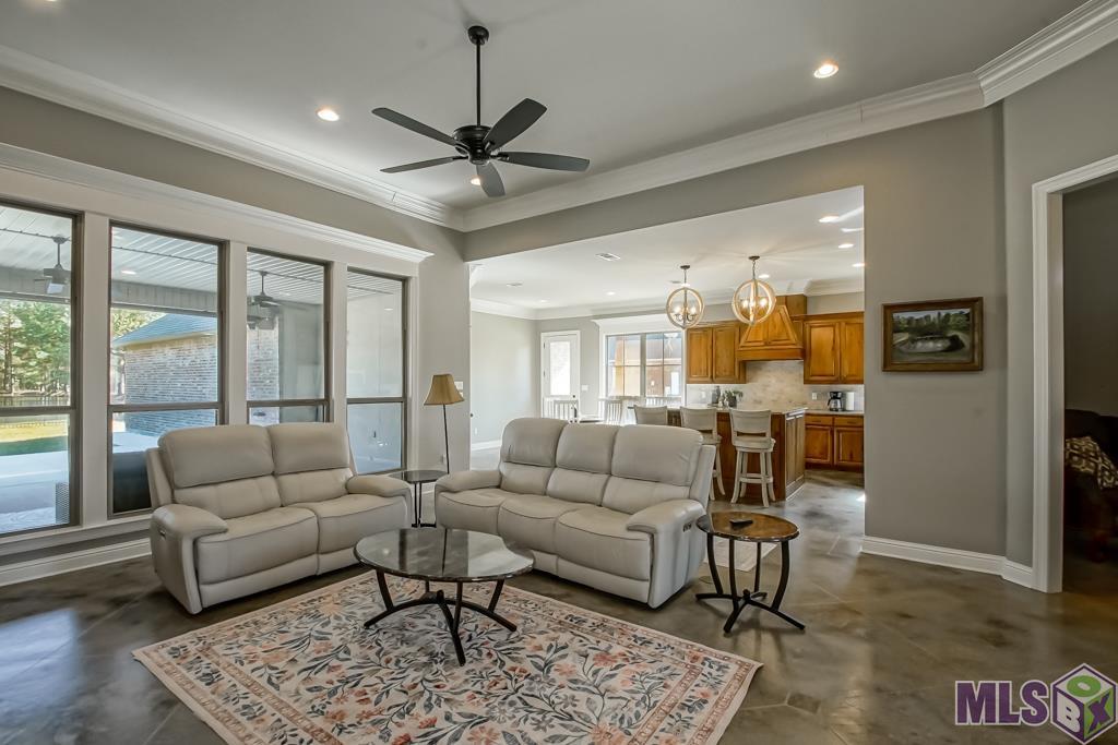 34940 Clinton Allen Road Denham Springs, LA 70706 - Photo 5 of 24