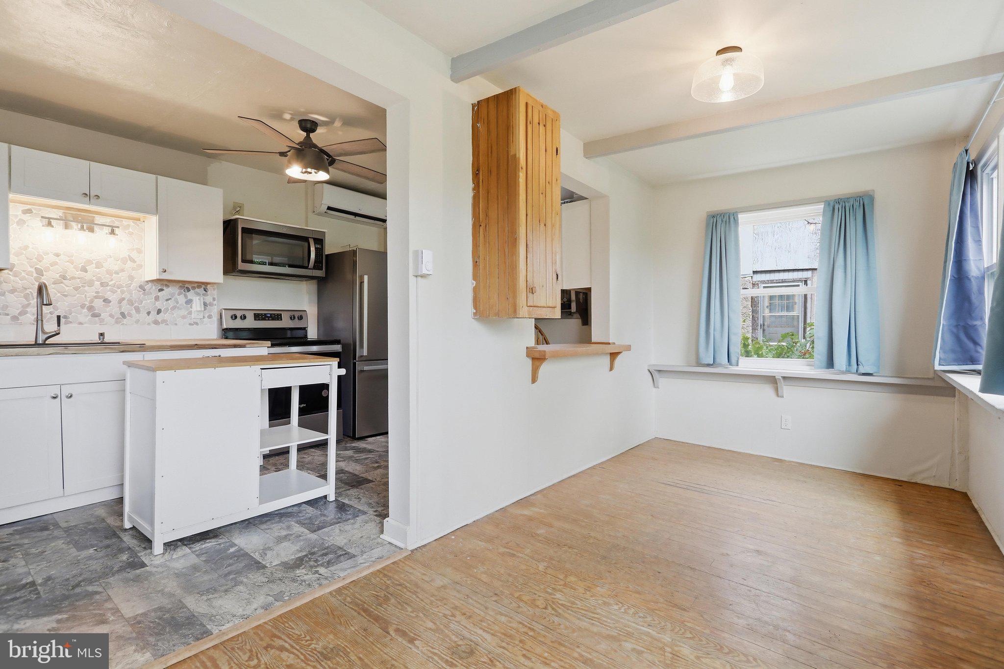 12527 Rockdale Road Clear Spring, MD 21722 - Photo 5 of 25 Easy to care for floors