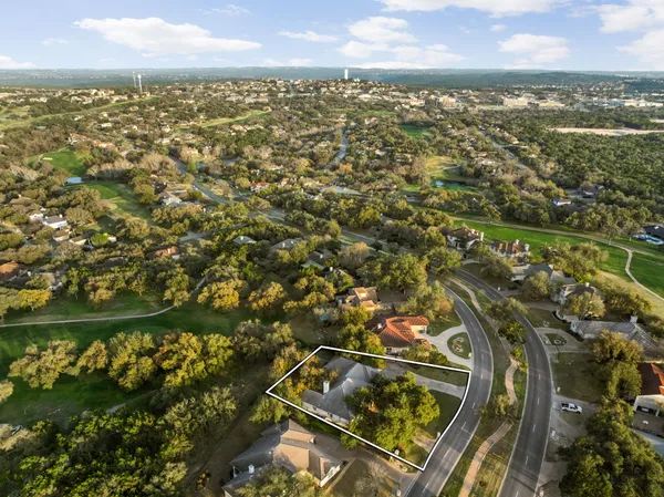 $1,100,000 | 2016 Lakeway Boulevard, Lakeway, TX 78734