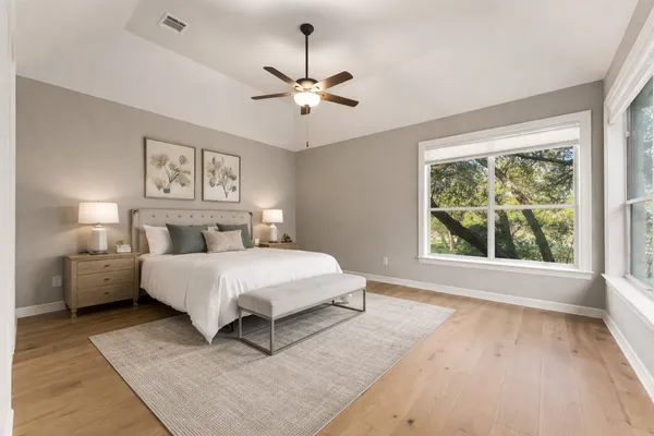 $1,100,000 | 2016 Lakeway Boulevard, Lakeway, TX 78734