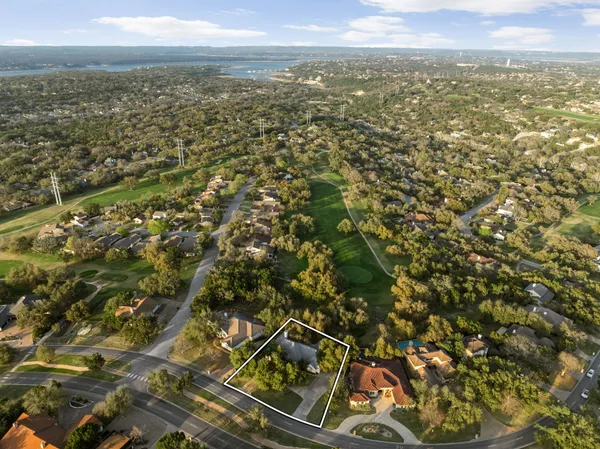 $1,100,000 | 2016 Lakeway Boulevard, Lakeway, TX 78734