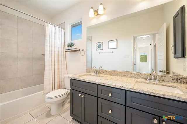 $355,000 | 1130 Twin Deer Lane, Canyon Lake, TX 78133