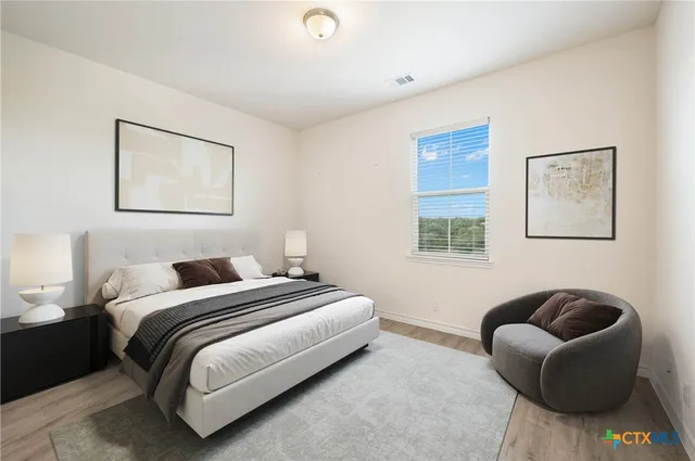 $355,000 | 1130 Twin Deer Lane, Canyon Lake, TX 78133