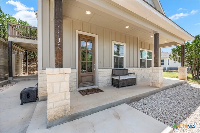 $355,000 | 1130 Twin Deer Lane, Canyon Lake, TX 78133
