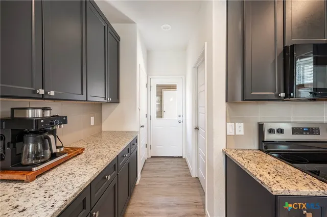 $355,000 | 1130 Twin Deer Lane, Canyon Lake, TX 78133