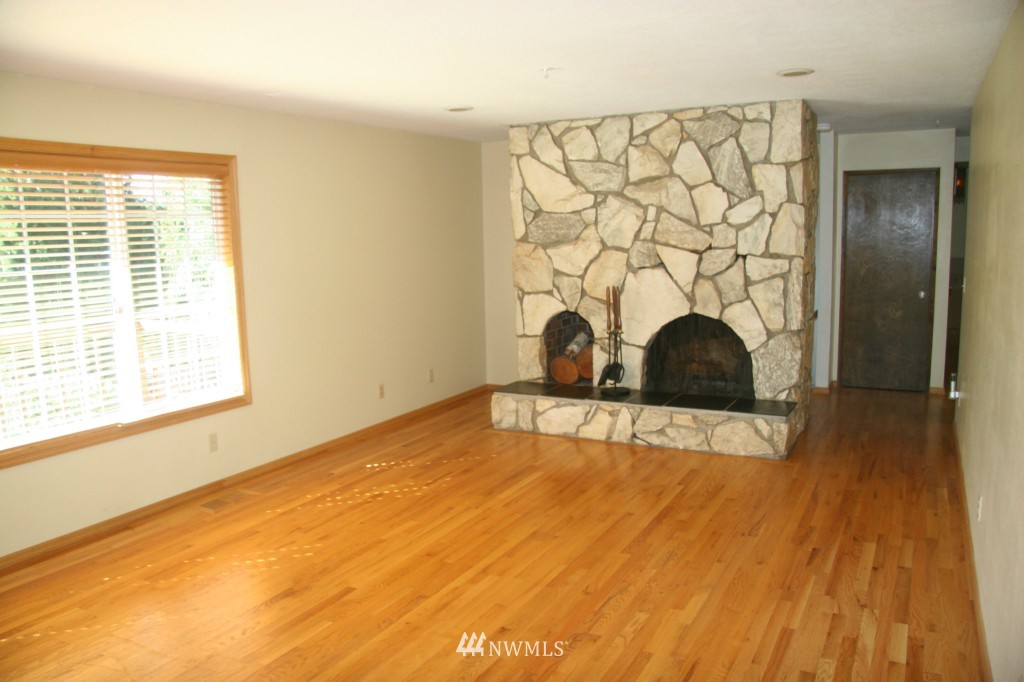 160 Duncan Road Kelso, WA 98626 - Photo 2 of 24 Gallery Image 2