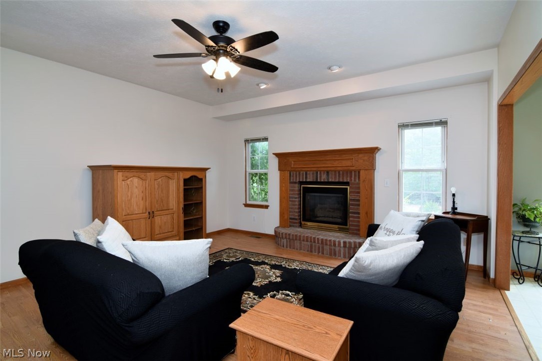 6967 Auburn Ridge Road Painesville, OH 44077 - Photo 10 of 47