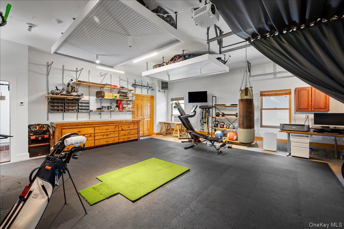 80 Maple Avenue Rye, NY 10580 - Photo 26 of 37 The Garage in the Carriage House