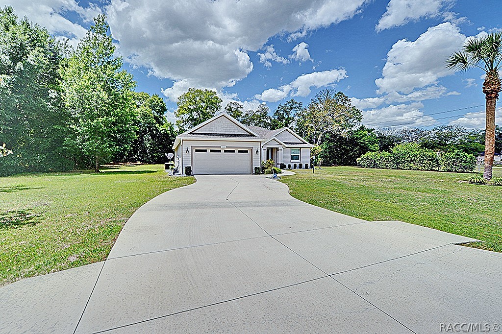 10584 Southwest 53rd Circle Ocala, FL 34471 - Photo 3 of 38