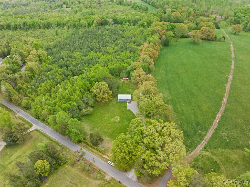 4660 Marks Lane Goochland, VA 23063 - Photo 34 of 39 a view of a garden