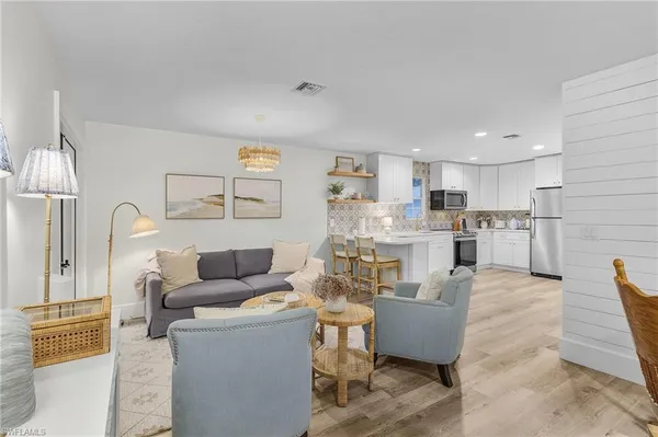 $20,000 | 6155 Standing Oaks Lane, Naples, FL 34119