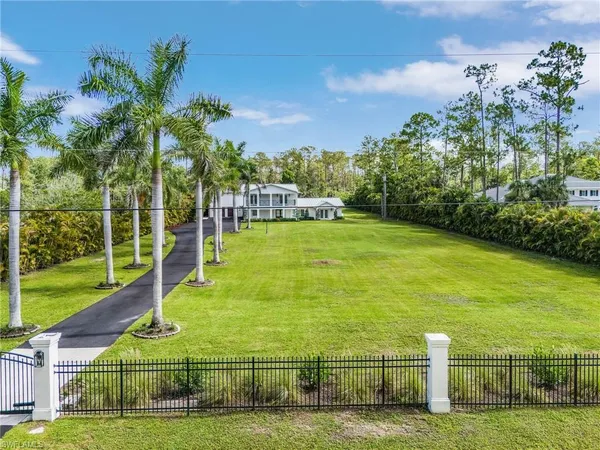 $20,000 | 6155 Standing Oaks Lane, Naples, FL 34119