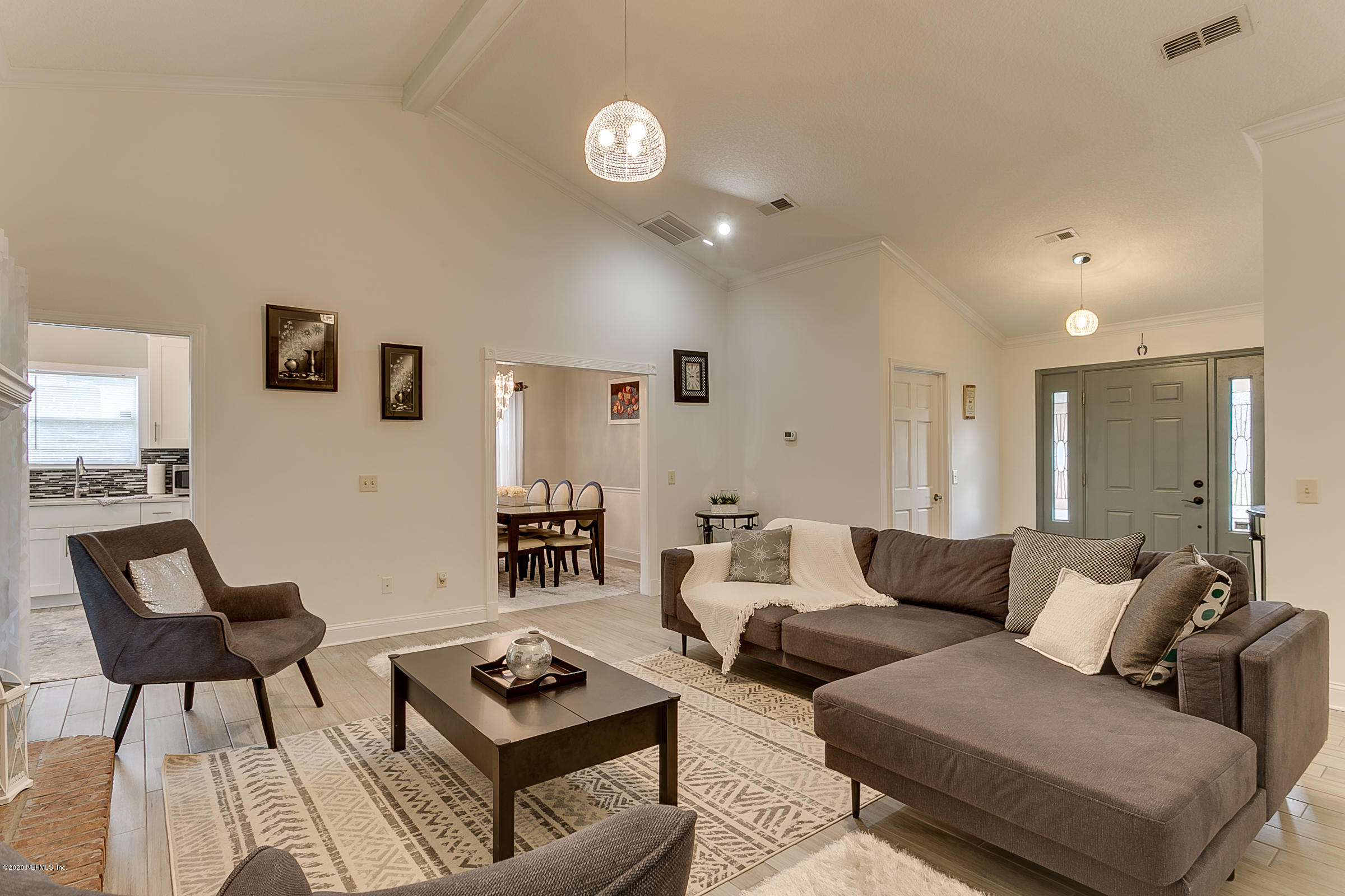 9134 Runnymeade Road Jacksonville, FL 32257 - Photo 7 of 26 5-Living Room View 2