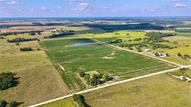 $315,185 | Southeast 60th N/a, Golden City, MO 64748