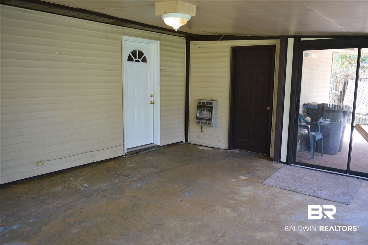 512 Holiday Avenue Mobile, AL 36611 - Photo 15 of 17