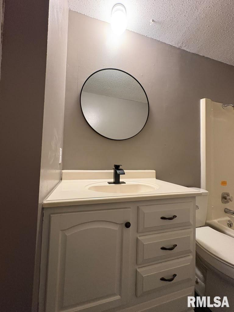 2043 Scarborough Road Springfield, IL 62702 - Photo 17 of 31