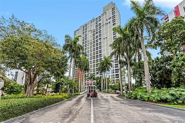 $1,015,000 | 1541 Brickell Avenue, Unit B2904, Miami, FL 33129