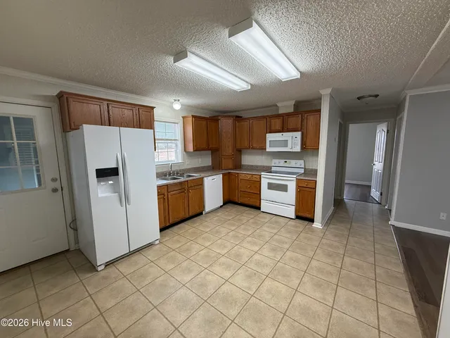 $345,000 | 450 Puddin Ridge Road, Moyock, NC 27958