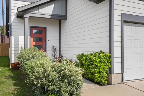 $425,000 | 15604 Ellinger Drive, Austin, TX 78728