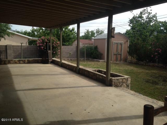 437 Ivanhoe Road Kearny, AZ 85137 - Photo 4 of 11 IMG_1681