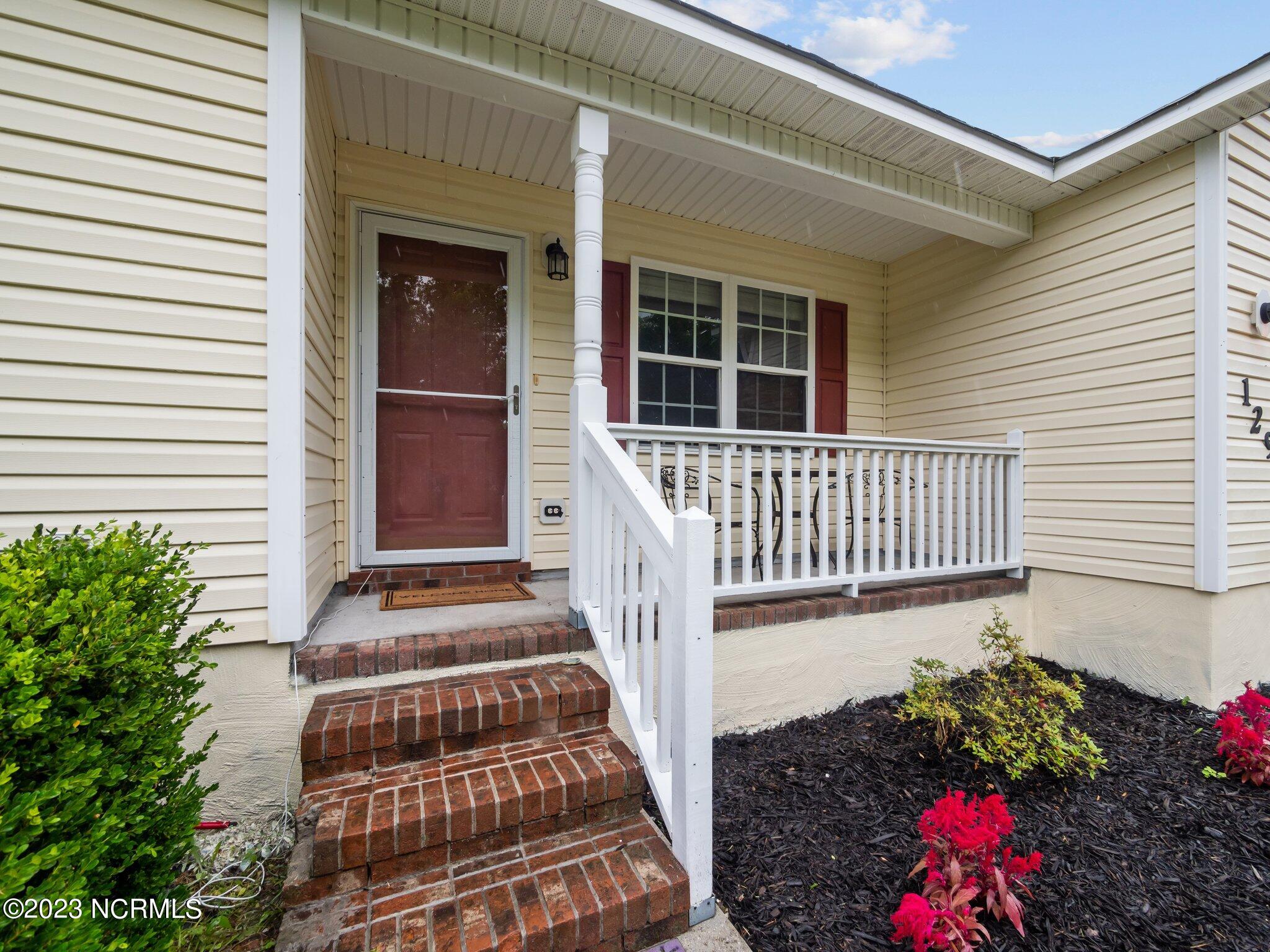 129 Baysden Road Chinquapin, NC 28521 - Photo 5 of 47 4-web-or-mls-04