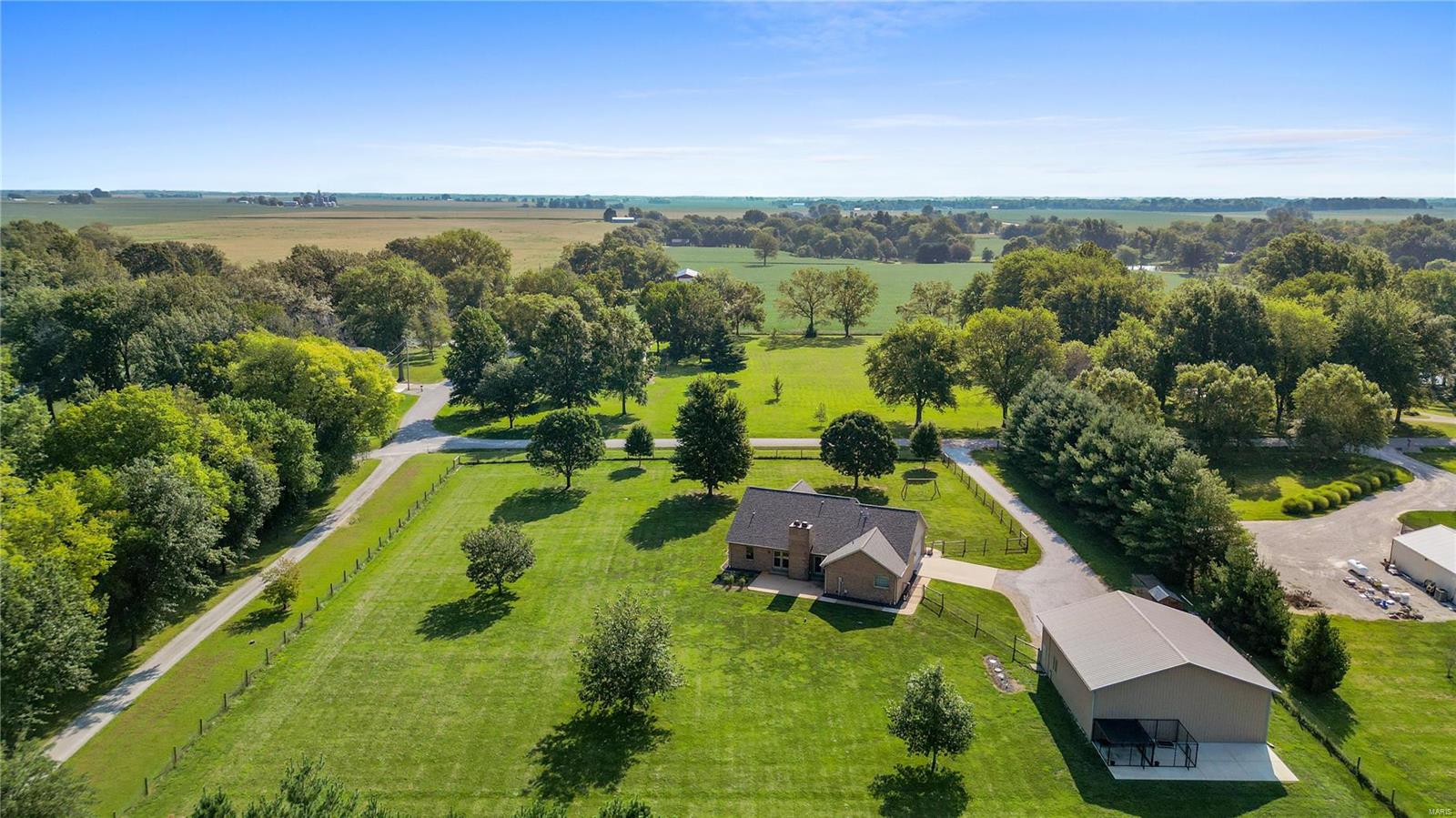 13745 Kayser Road Highland, IL 62249 - Photo 2 of 50