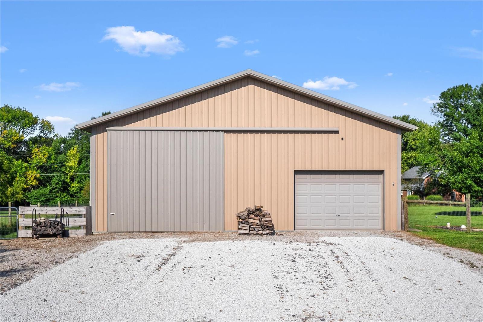 13745 Kayser Road Highland, IL 62249 - Photo 27 of 50
