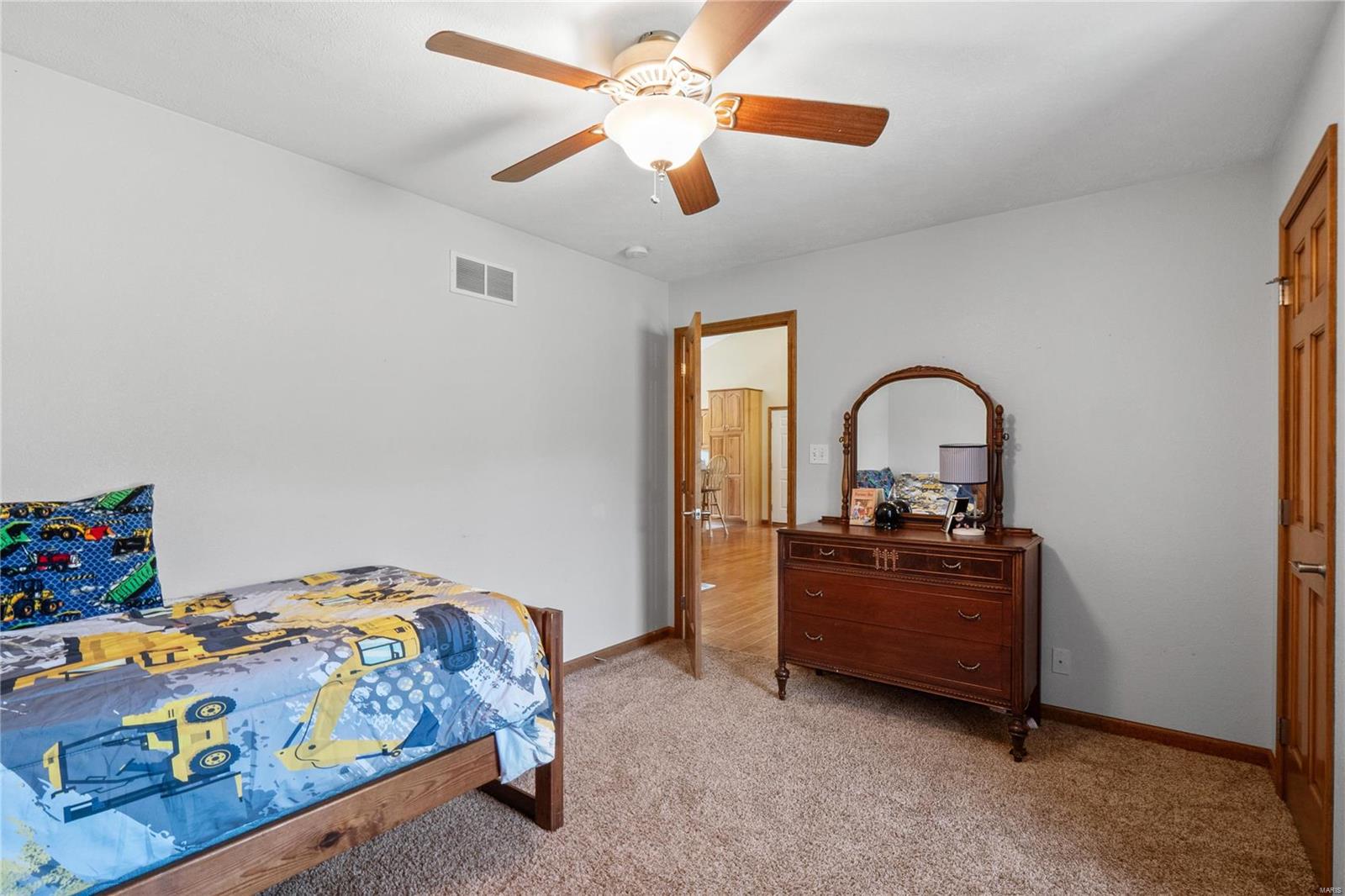 13745 Kayser Road Highland, IL 62249 - Photo 35 of 50