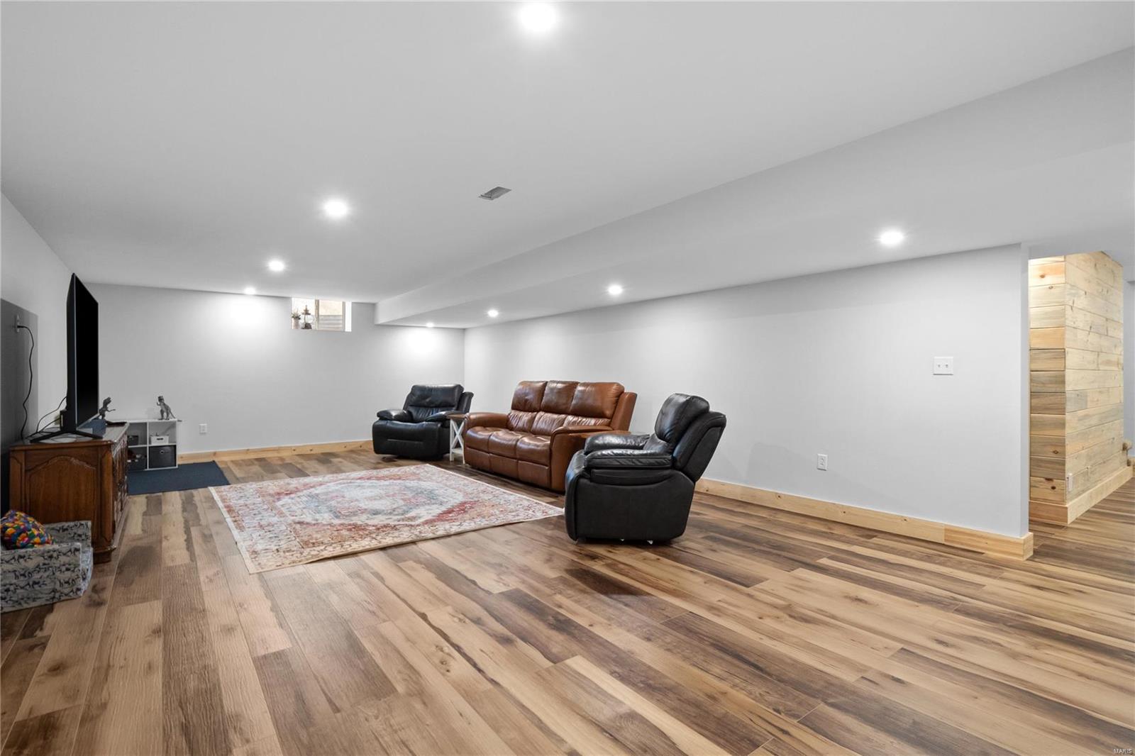 13745 Kayser Road Highland, IL 62249 - Photo 41 of 50