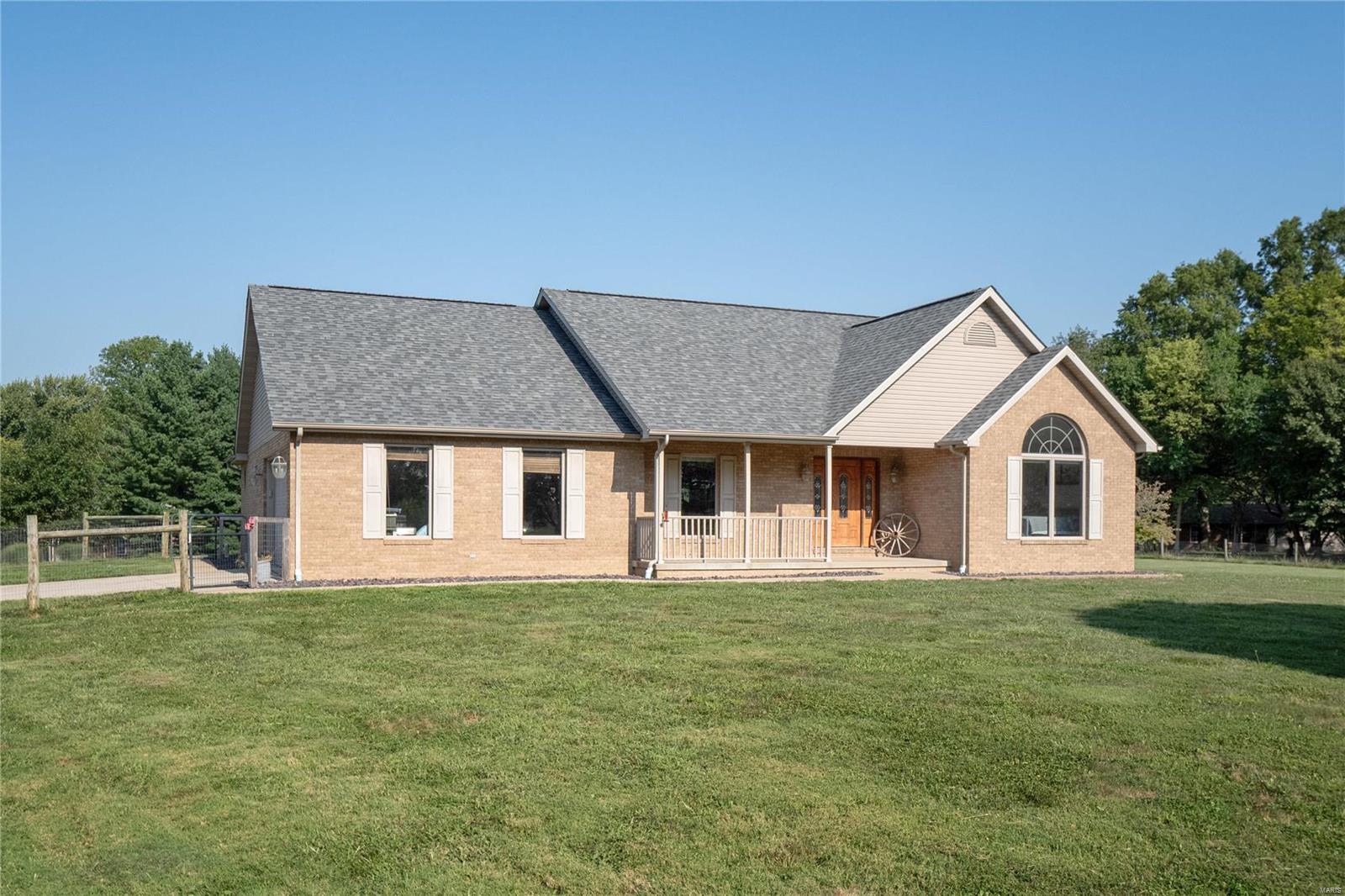 13745 Kayser Road Highland, IL 62249 - Photo 46 of 50