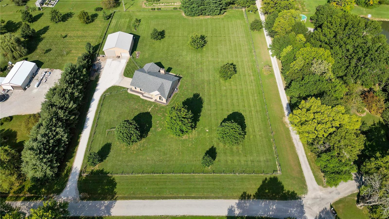13745 Kayser Road Highland, IL 62249 - Photo 47 of 50