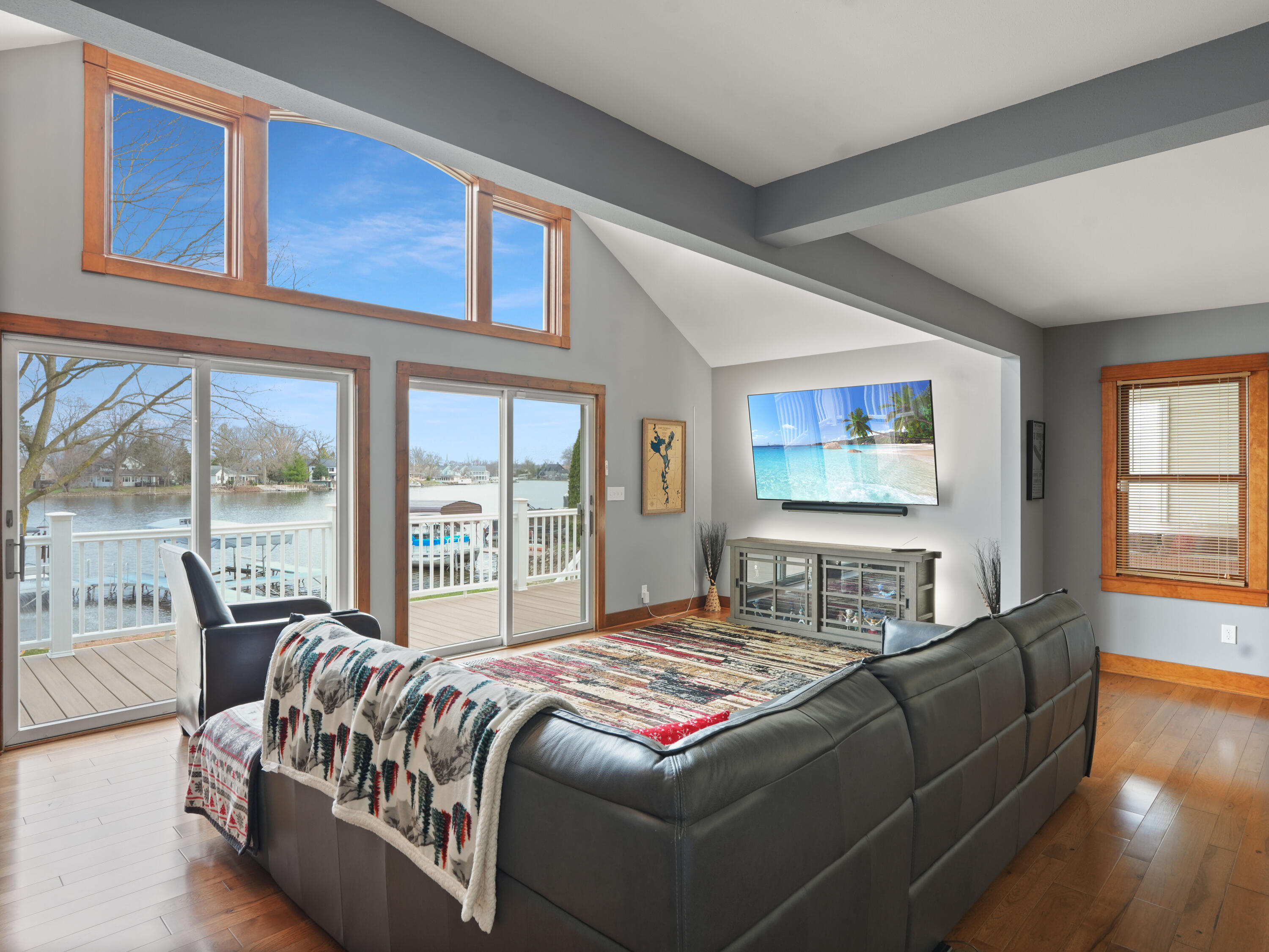 191 Riverside Drive Waterford, WI 53185 - Photo 28 of 91 26_Living_Room_Deck_Access