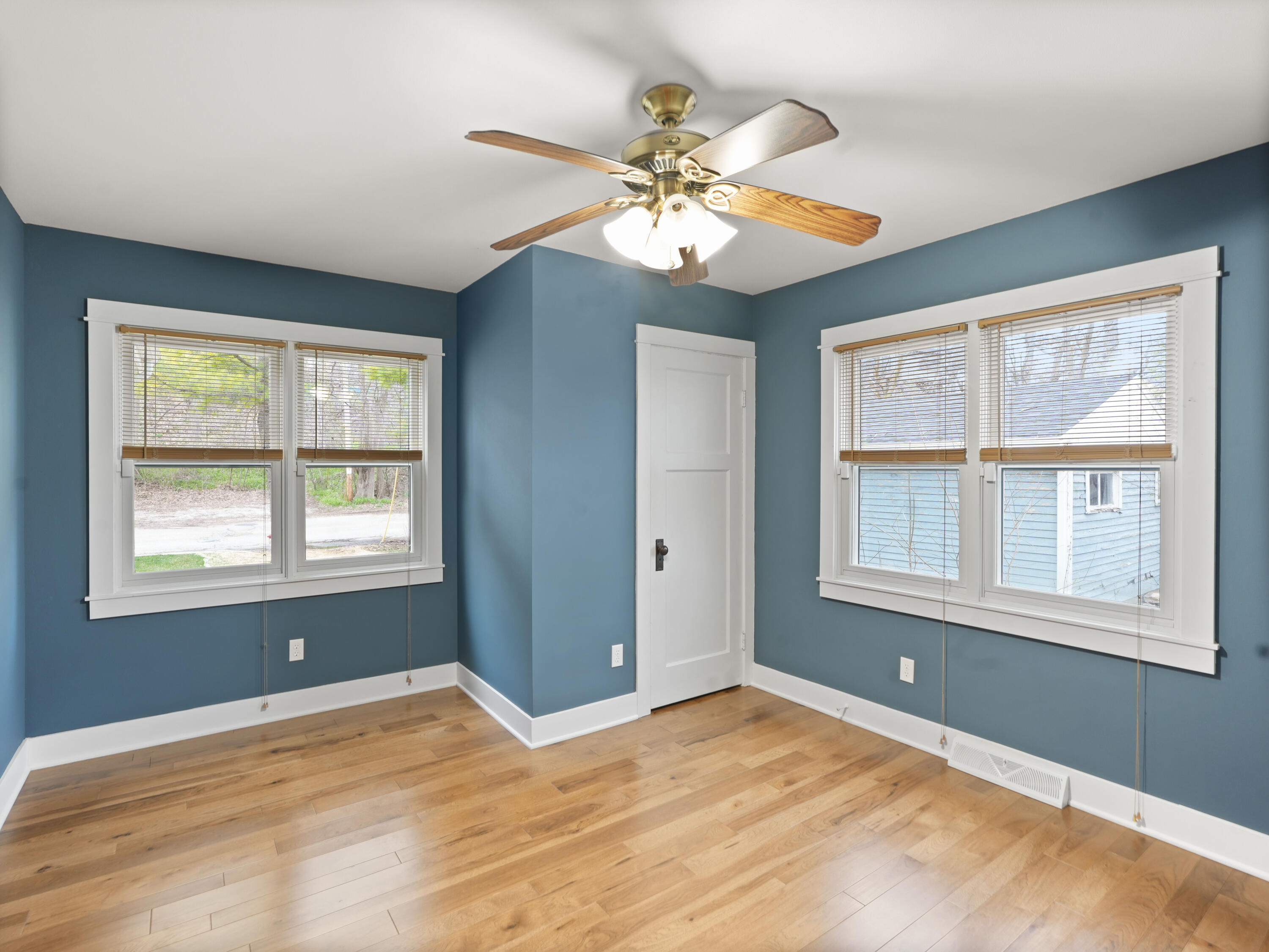 191 Riverside Drive Waterford, WI 53185 - Photo 31 of 91 30_Main_Level_Bedroom