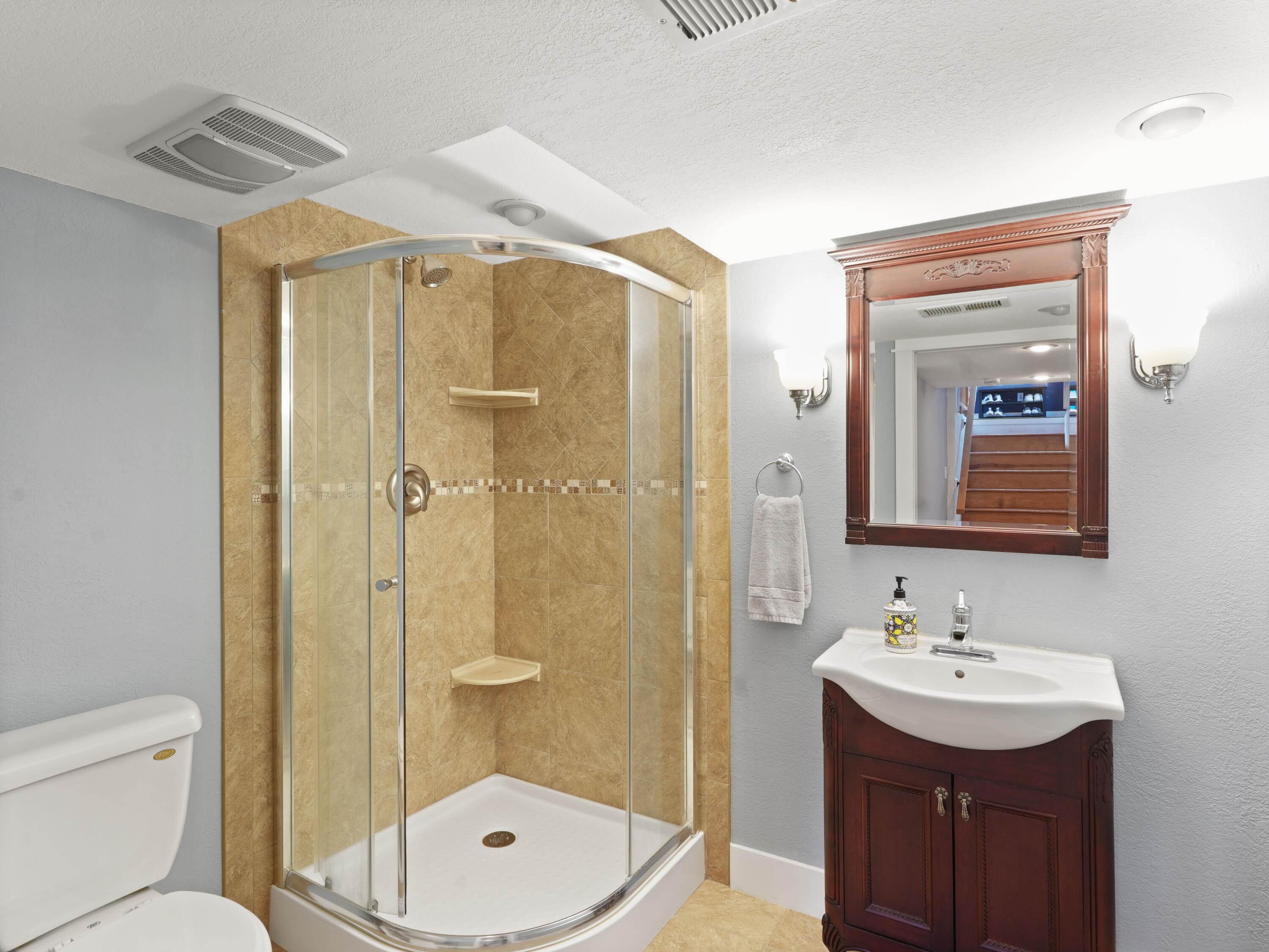 191 Riverside Drive Waterford, WI 53185 - Photo 45 of 91 44_Lower_Level_Bathroom