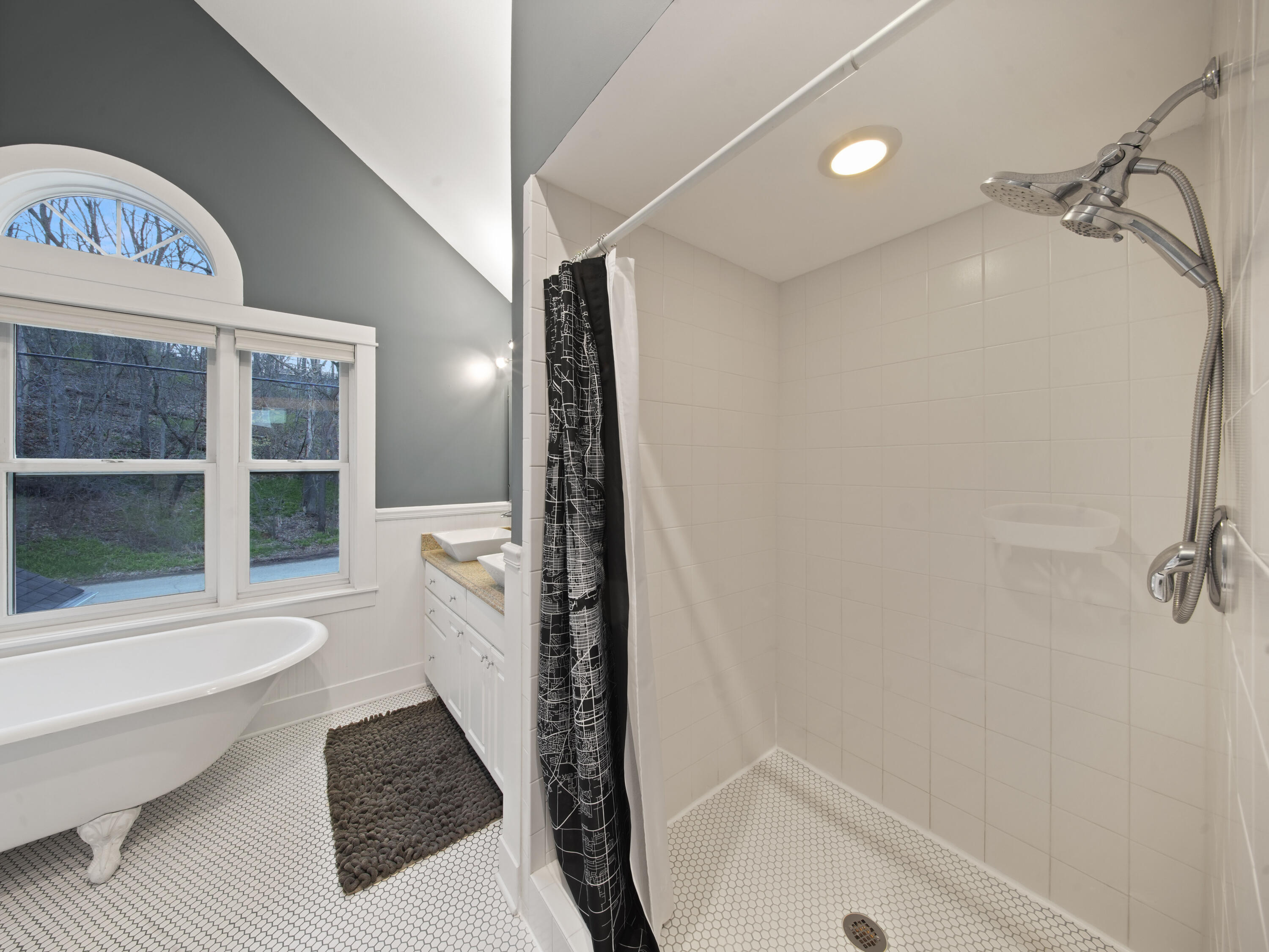 191 Riverside Drive Waterford, WI 53185 - Photo 56 of 91 55_Upper_Master_Bathroom_Shower