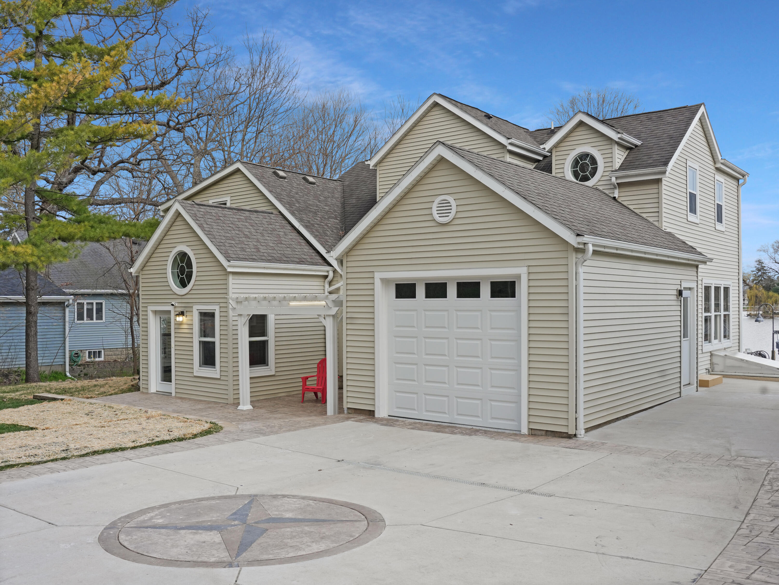 191 Riverside Drive Waterford, WI 53185 - Photo 84 of 91 83_Front_Exterior_Garage