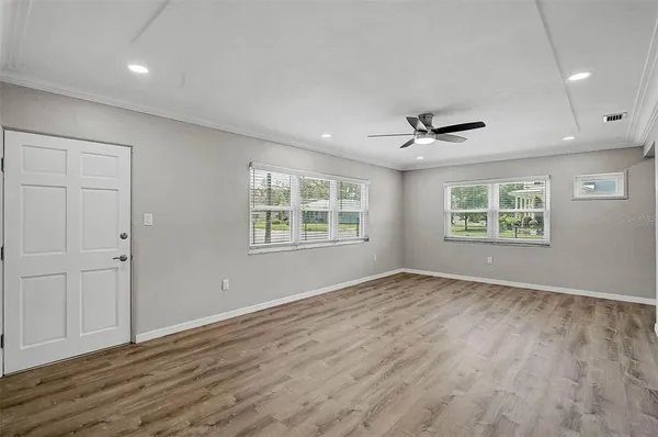 $325,000 | 102 20th Street Northeast, Bradenton, FL 34208