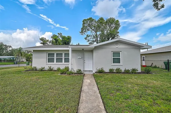 $325,000 | 102 20th Street Northeast, Bradenton, FL 34208
