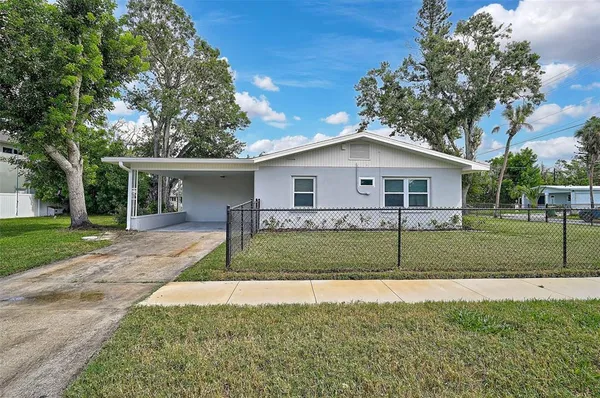 $325,000 | 102 20th Street Northeast, Bradenton, FL 34208