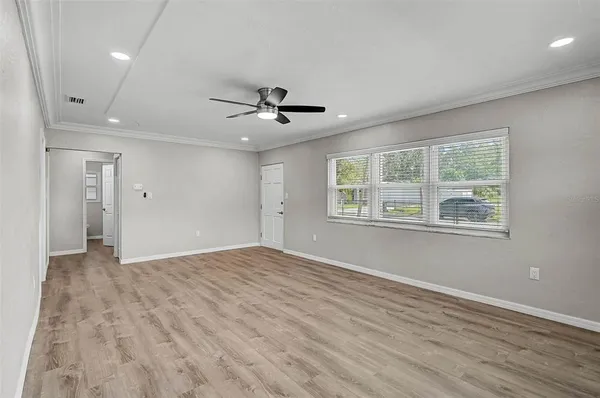 $325,000 | 102 20th Street Northeast, Bradenton, FL 34208